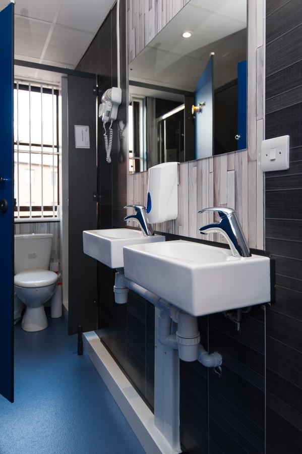 Russell Scott Backpackers Hostel Leeds  Eksteriør billede